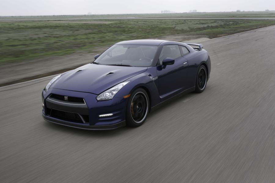  Nissan GT-R 2012 года  (US) (фото 67 из 74)